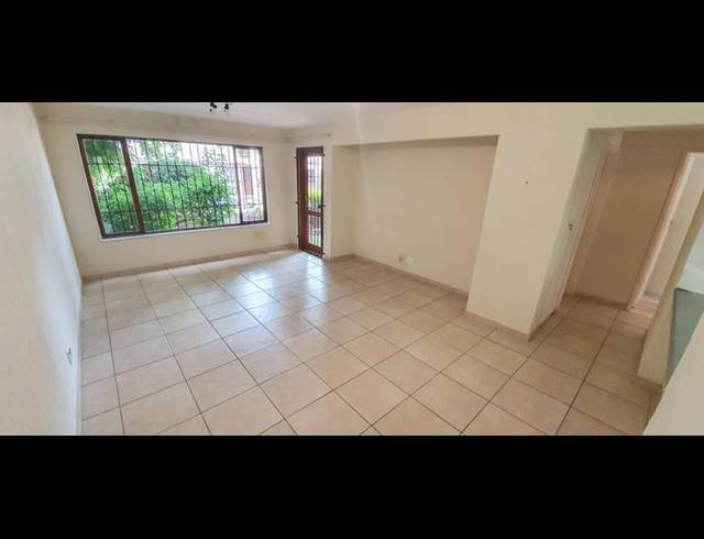 2 BEDROOM PROPERTY TO RENT IN SUNNINGHILL
